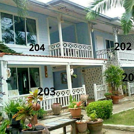 สุุขขี บีช รีสอร์ท Hotel เกาะล้าน ภายนอก รูปภาพ